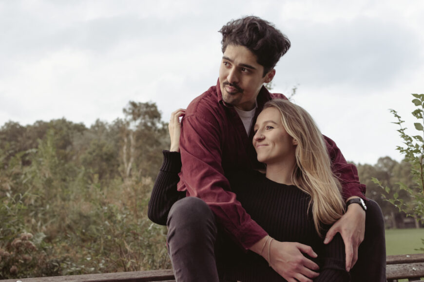 Couple photography on a bench in Amsterdam park by Cristiana Sto Photography
