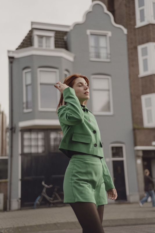 Street fashion portrait of woman in Amsterdam by Cristiana Sto portrait photographer