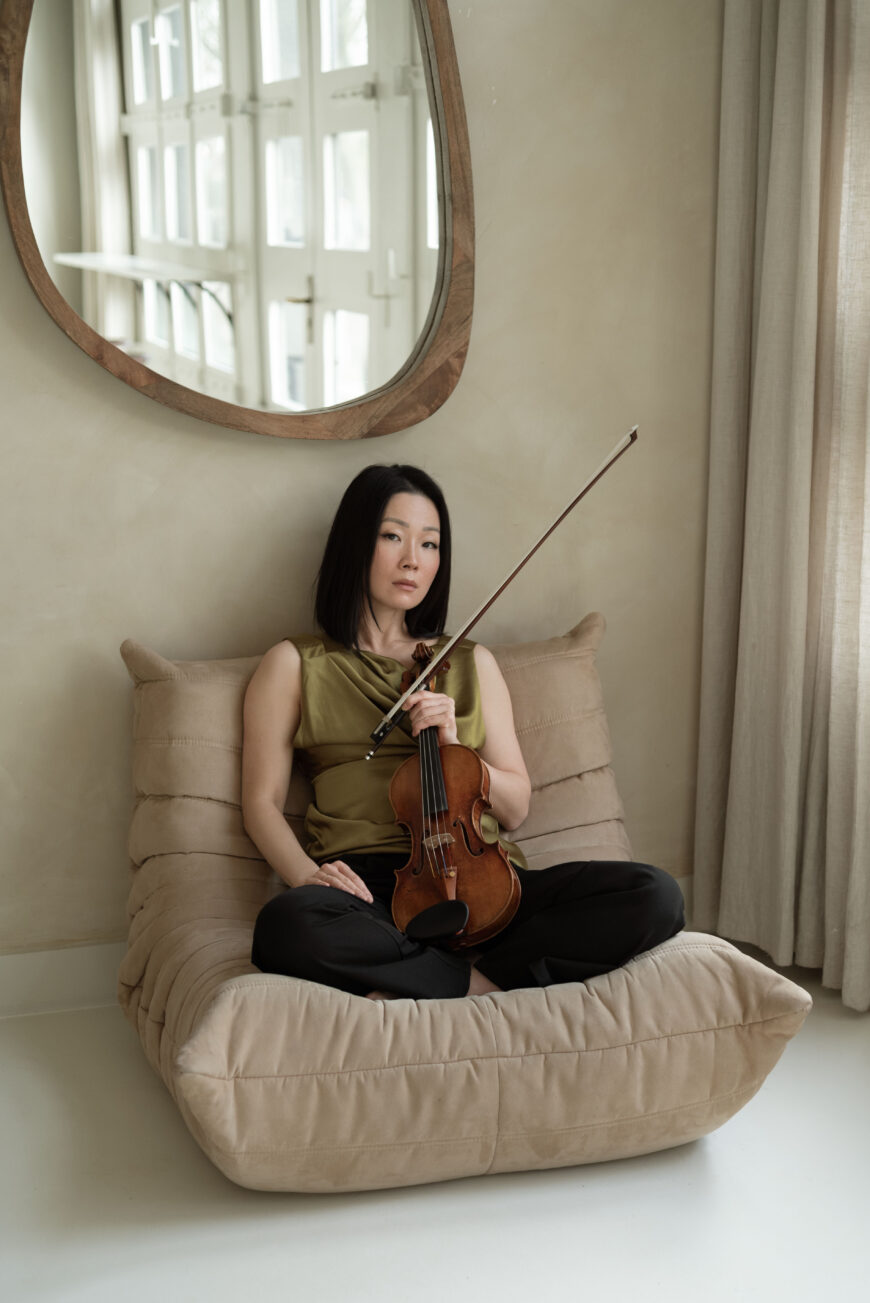 Personal branding photography in Amsterdam by Cristiana Sto Photography, photo of violin player